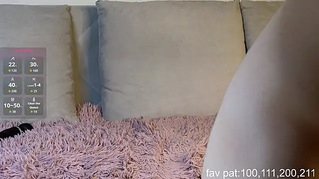 UwuSabrina's cam snapshot