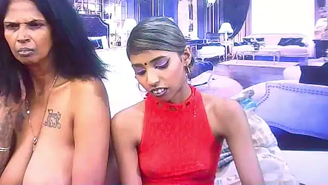 IndianSexySlender live sex cam