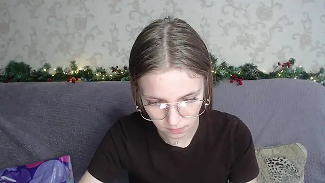 HitGyrl's cam snapshot