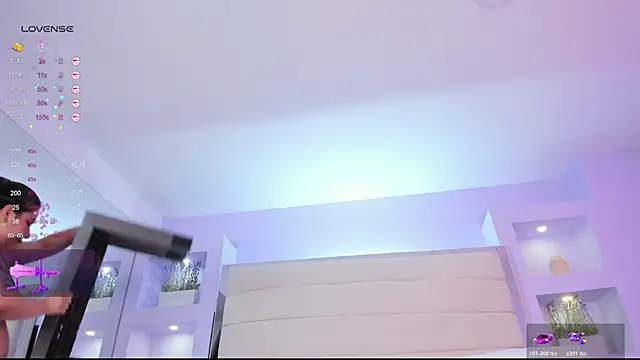 Isabella_Daniell's cam snapshot