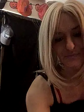 blondebarbiebae's cam snapshot