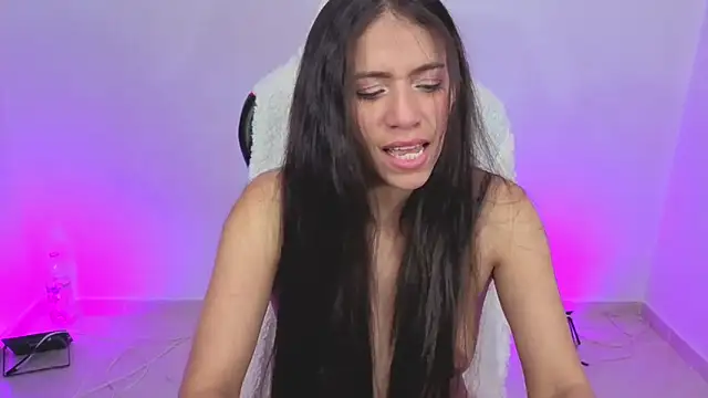 daniela_rivasthl's cam snapshot