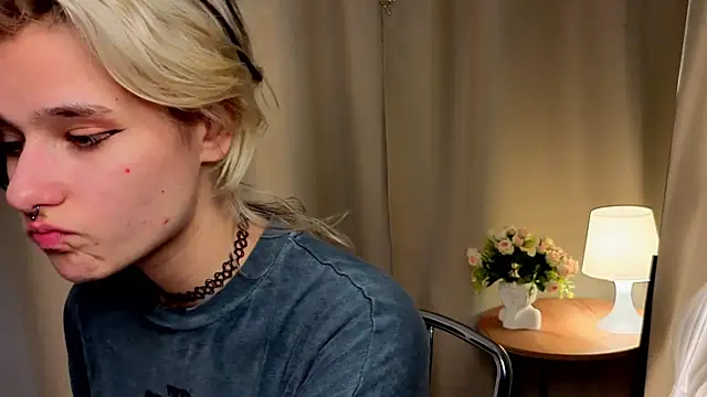 LizNostrand's cam snapshot