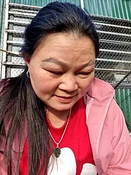 yoowwmr's cam snapshot