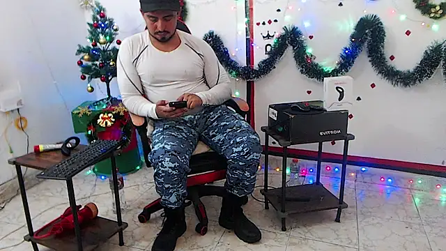 KalethBigDick live sex cam