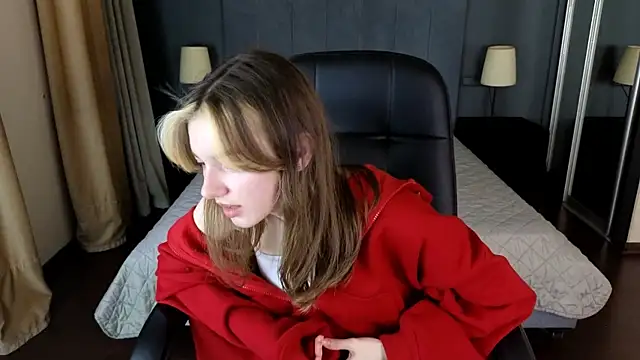 MILLIE_MUR's cam snapshot