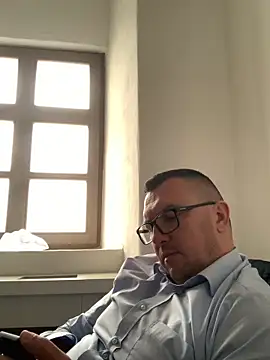 Mike8523 live sex cam