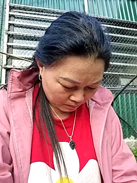 yoowwmr's cam snapshot