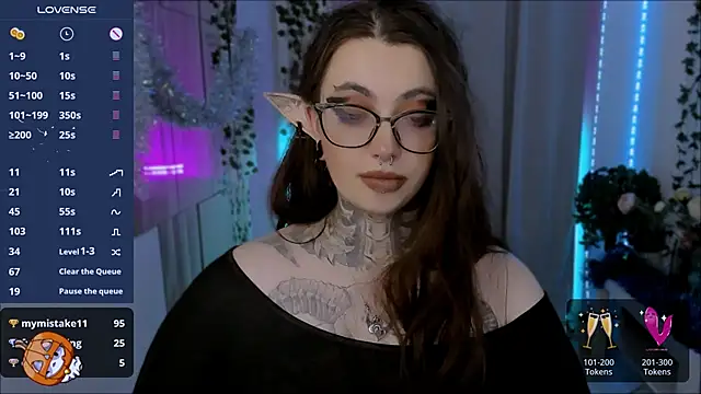 Dixi_Pixi_'s cam snapshot