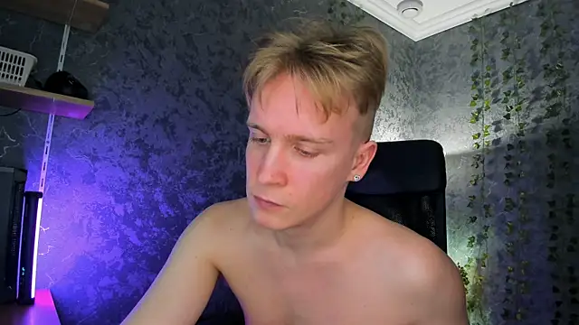 AlexxSweet live sex cam