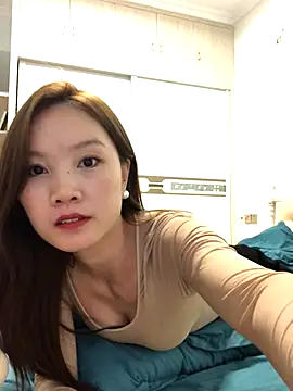 Mile-m live sex cam