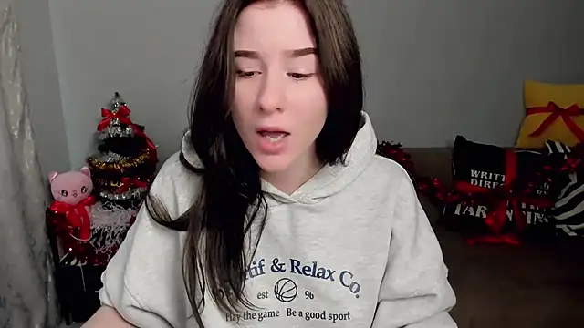 MoonShineShine's cam snapshot