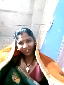 Savita992 live sex cam