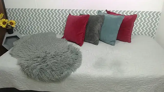 EmilyCoy_'s cam snapshot