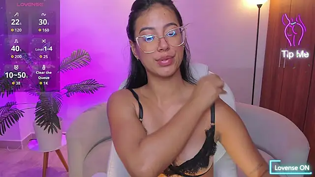 raven_stonee's cam snapshot