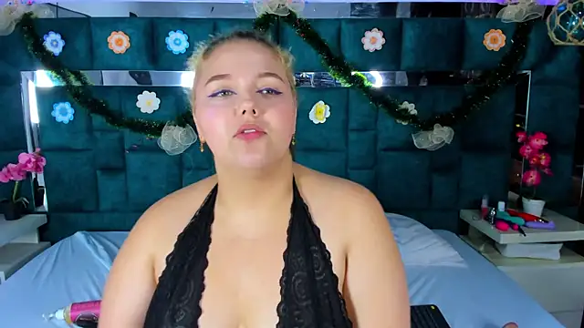 Zoe_Cambell's cam snapshot