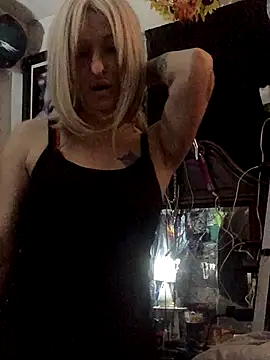 blondebarbiebae's cam snapshot