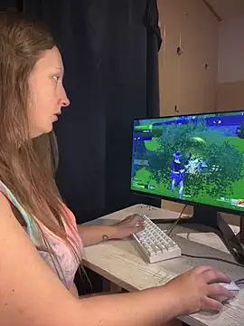 TheFishWife's cam snapshot