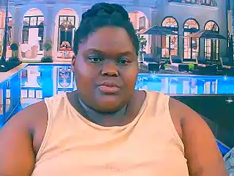 EbonyHotBuns's cam snapshot