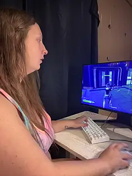 TheFishWife's cam snapshot