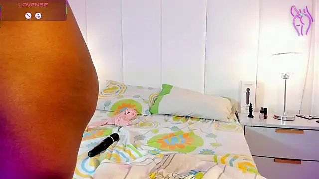 Krystin1 live sex cam