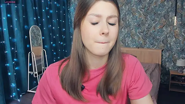 MondoNeko's cam snapshot