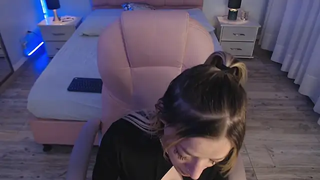 zoe_jones13's cam snapshot