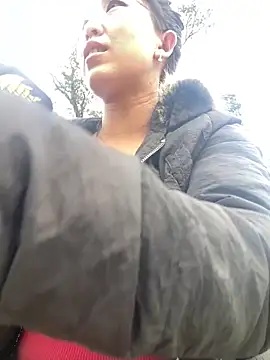 Huong-Ly's cam snapshot