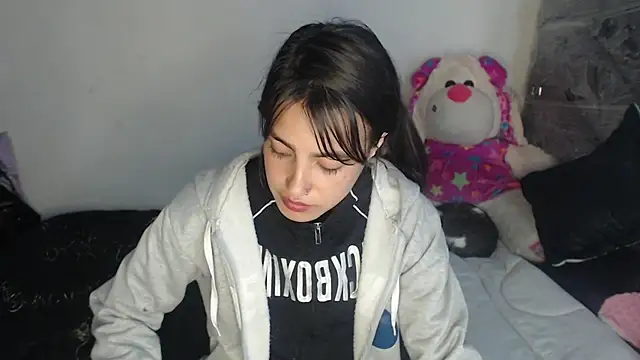 skinny_sweet2411's cam snapshot