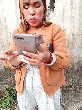 Melylyna's cam snapshot