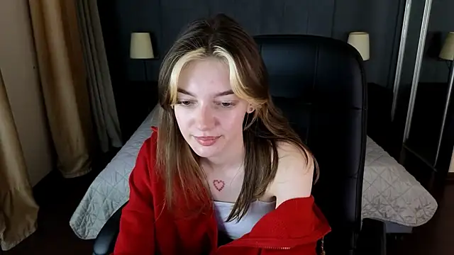 MILLIE_MUR's cam snapshot