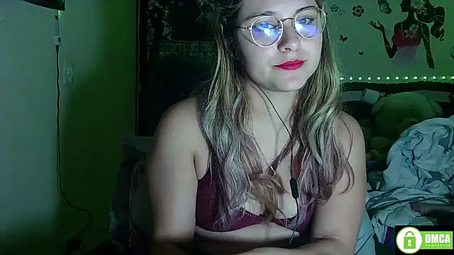 Star_Eli's cam snapshot