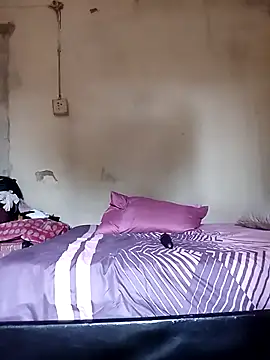 Petite_24's cam snapshot