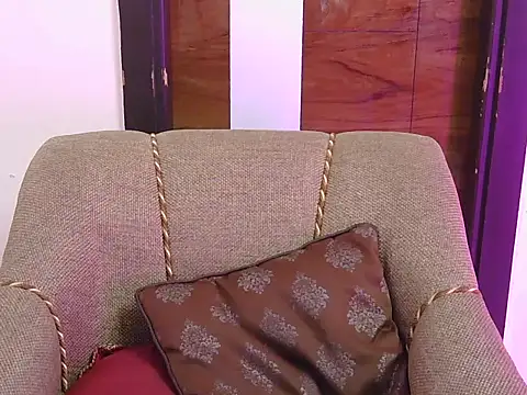 cute_zaraa's cam snapshot