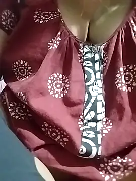 desi_boudi87's cam snapshot