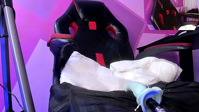 Charlotte_Bms_'s cam snapshot