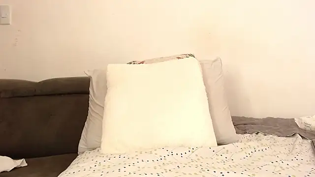 kattyytaylor's cam snapshot