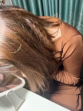 lonelygirl_k2's cam snapshot