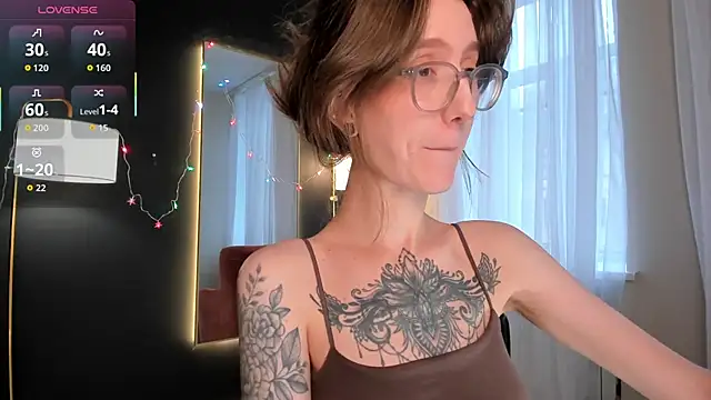 Lola_Missy's cam snapshot