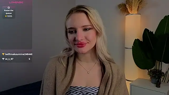 DorthaDunt's cam snapshot