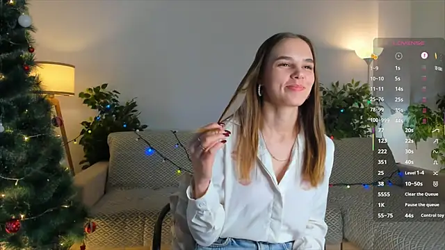 KarriVoisinet's cam snapshot