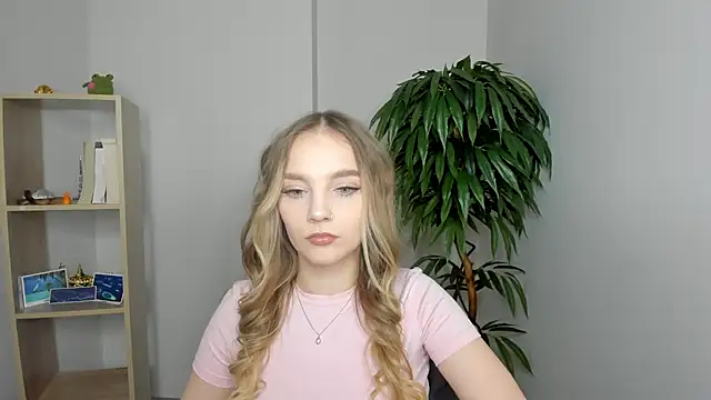 TonaSaether live sex cam