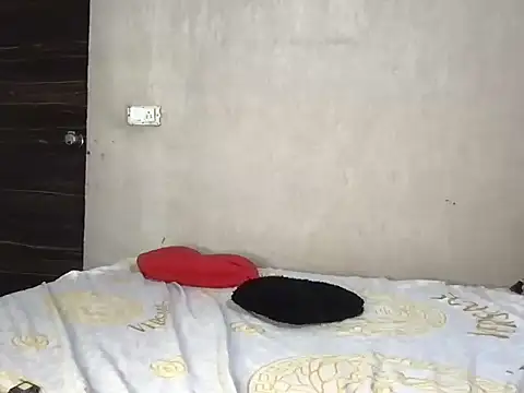 Haseen_Dilrubaa's cam snapshot