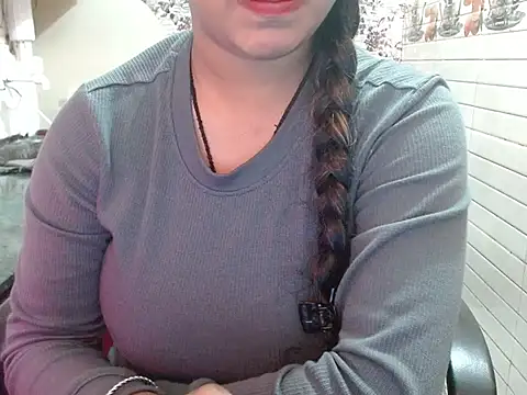 LovingPihu's cam snapshot