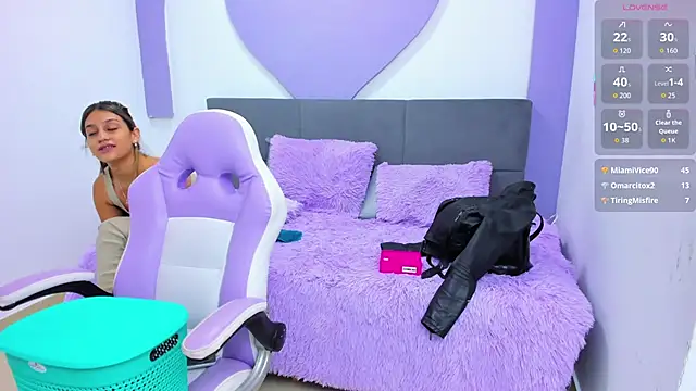 aniie_princess_18's cam snapshot