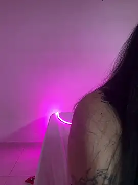 aliensexy live sex cam