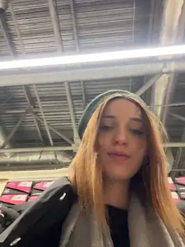 DollyTall live sex cam