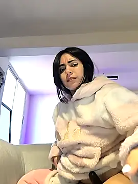 Sara-215 live sex cam