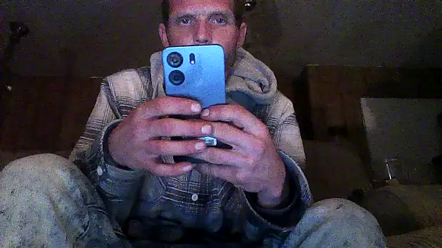 luke_thighwalker2469's cam snapshot