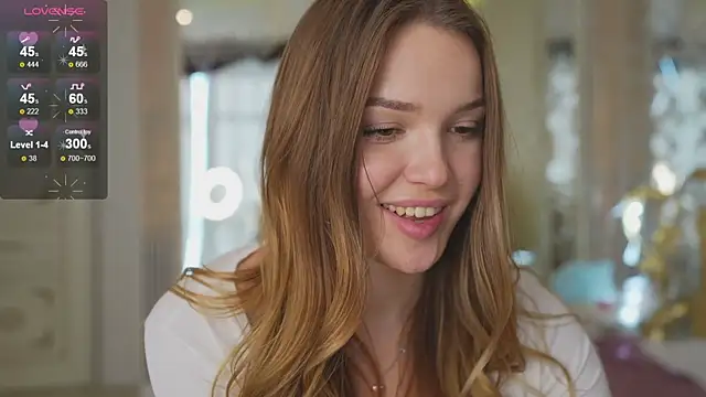 PeachyLina live sex cam